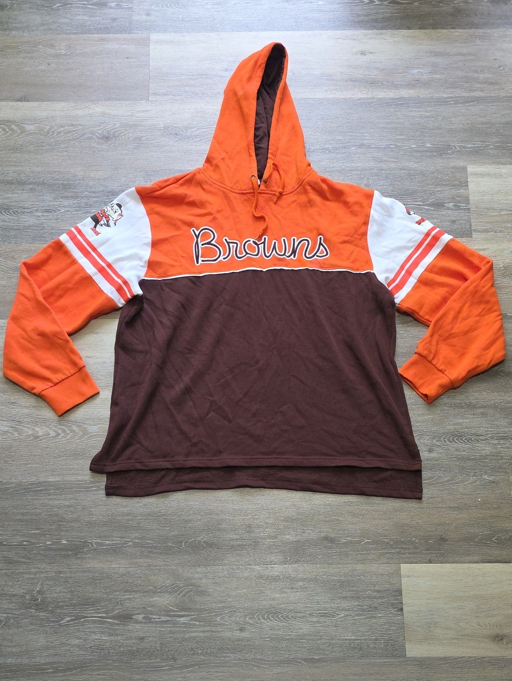 NWOT Mitchell & Ness Cleveland Browns Stictched Script Logo Colorblock Hoodie XL